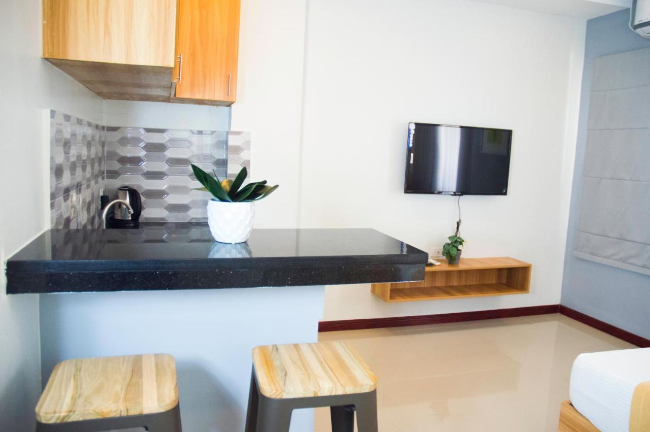 Elti Suites By Bluebookers 앙헬레스 외부 사진