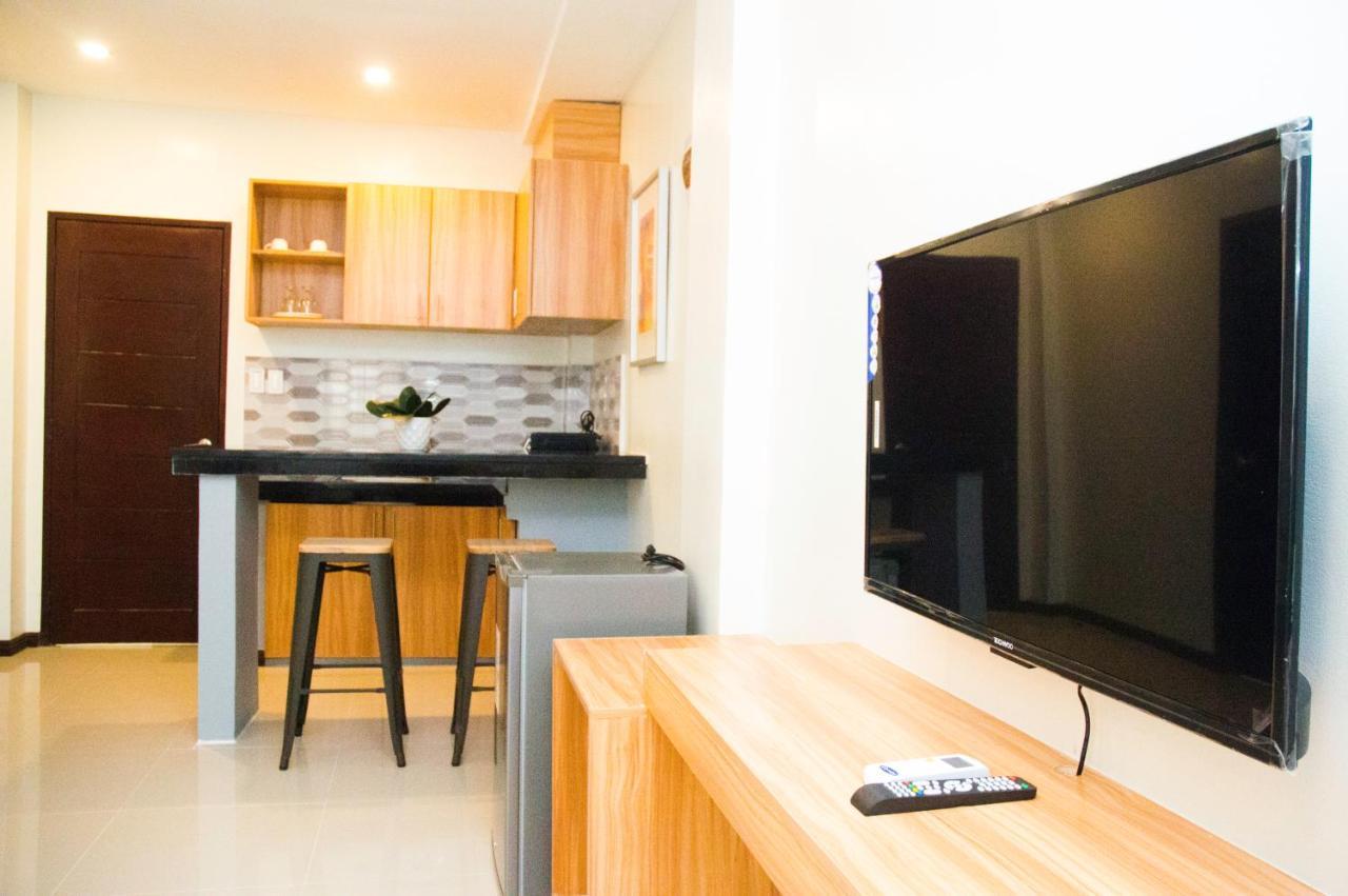 Elti Suites By Bluebookers 앙헬레스 외부 사진