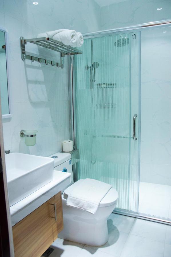 Elti Suites By Bluebookers 앙헬레스 외부 사진