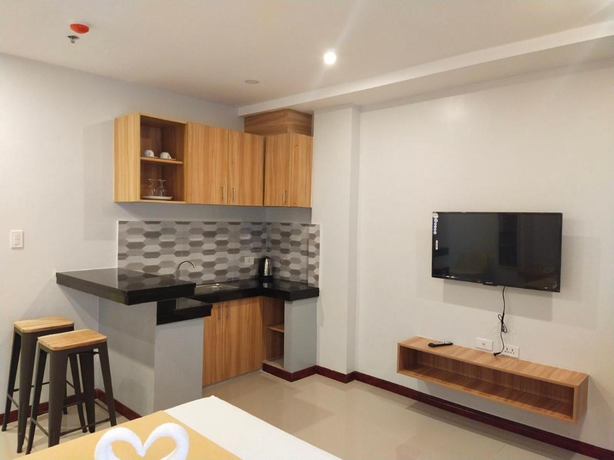 Elti Suites By Bluebookers 앙헬레스 외부 사진