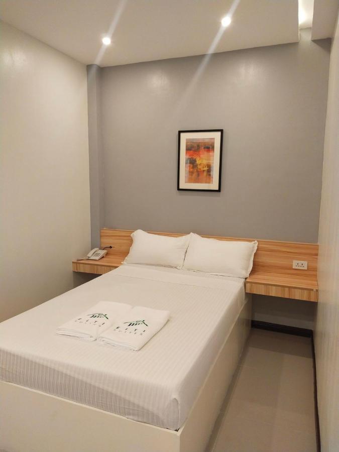 Elti Suites By Bluebookers 앙헬레스 외부 사진