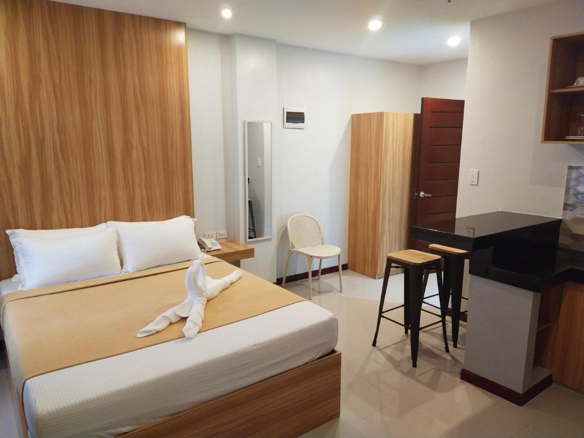 Elti Suites By Bluebookers 앙헬레스 외부 사진