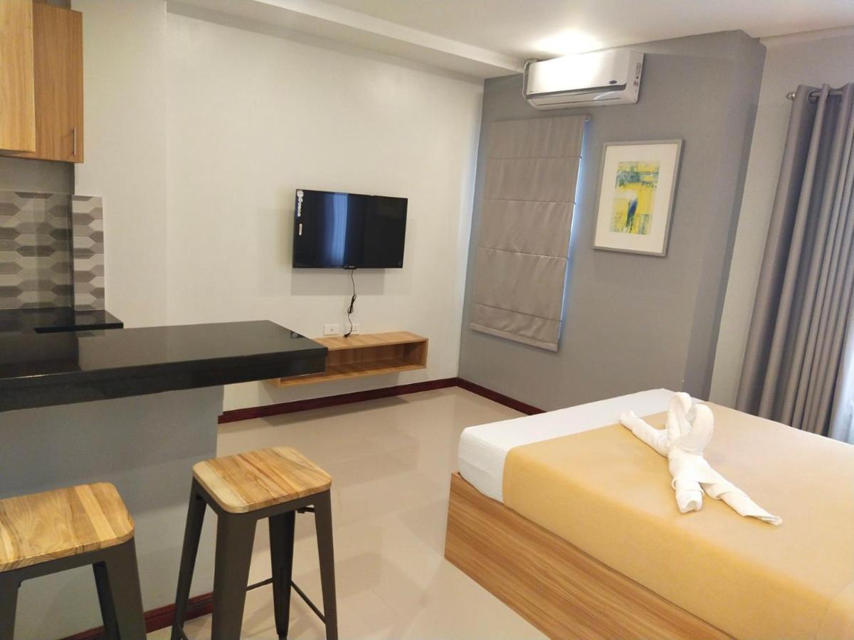 Elti Suites By Bluebookers 앙헬레스 외부 사진